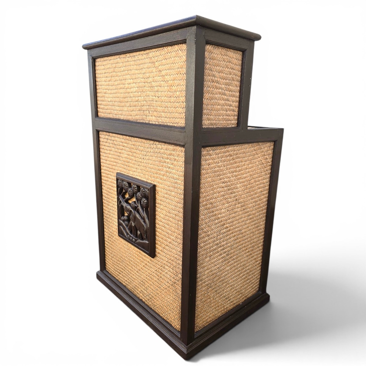 Tresen Rattan